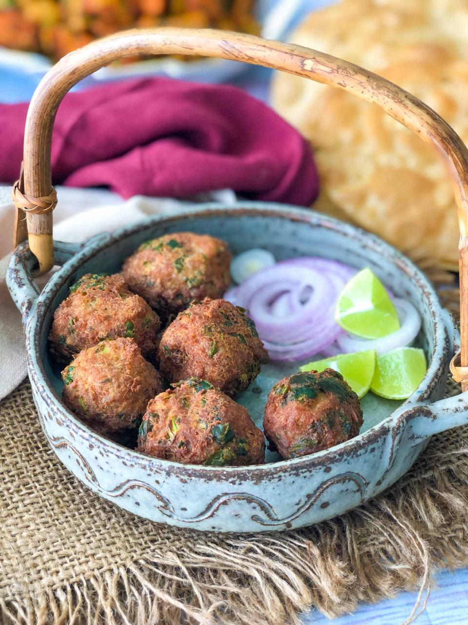 Mutton Kola Urundai Recipe - Chettinad Mutton Keema Balls by Archana's  Kitchen