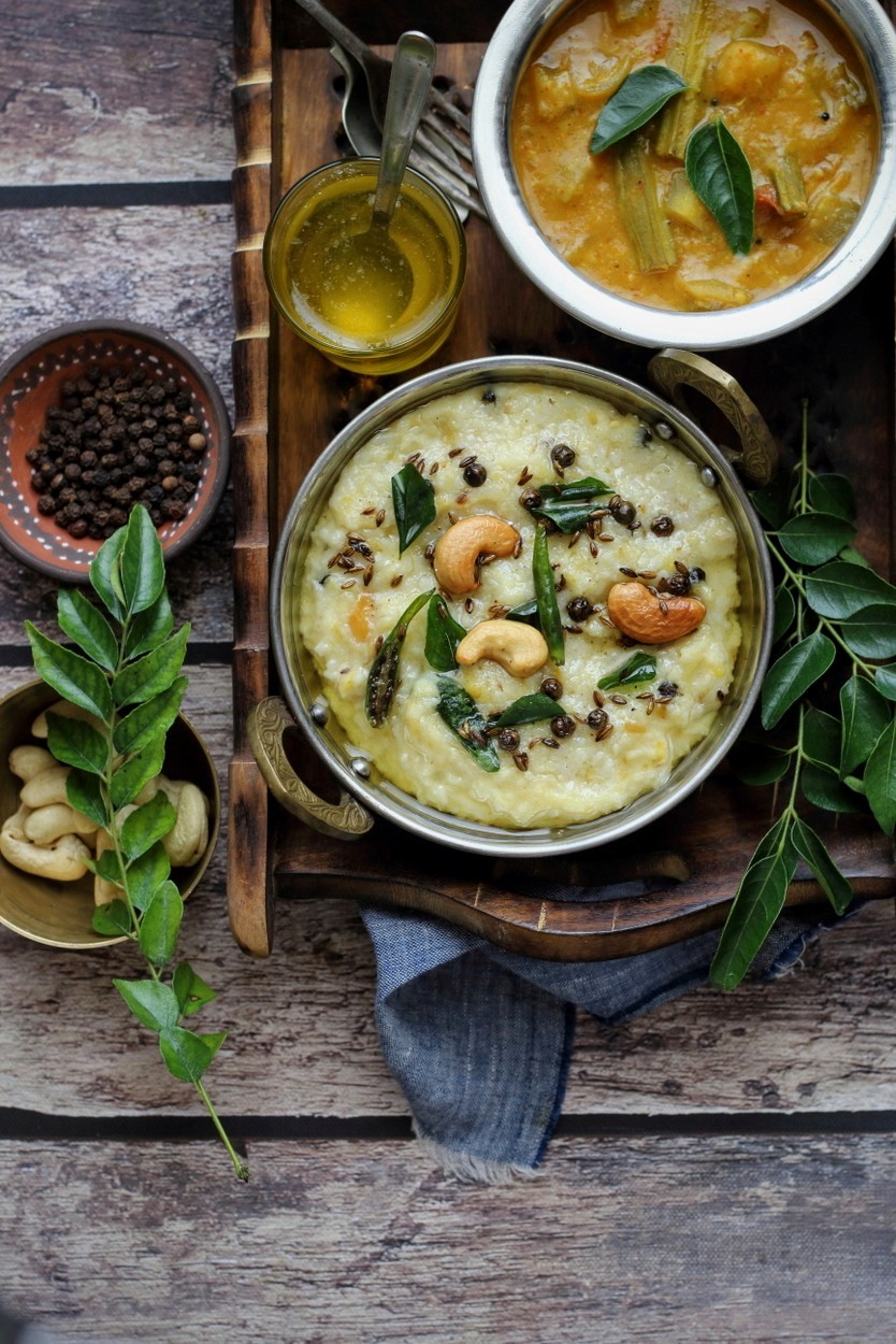 VEN PONGAL – वेन पोंगल (South Indian style Rice & Lentil Porridge) – Easy  Food Smith