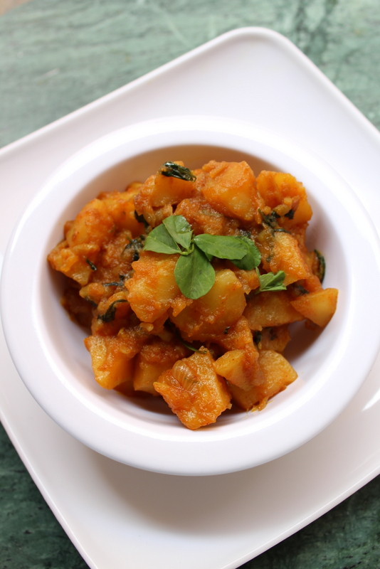 Aloo Sabzi Recipe, Aalu Ki Sabji - Yummy Indian Kitchen