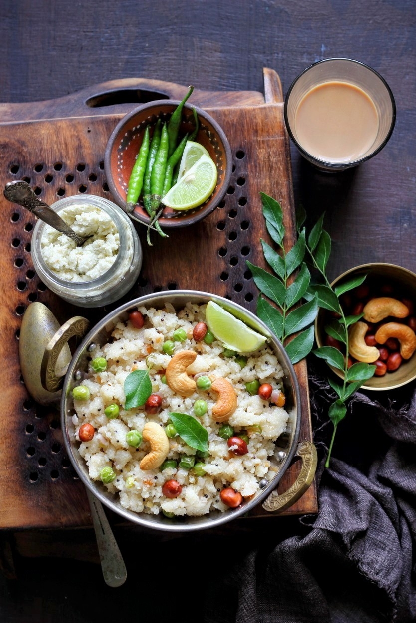 RAVA UPMA – रवा उपमा (Savoury Semolina Porridge) – Easy Food Smith